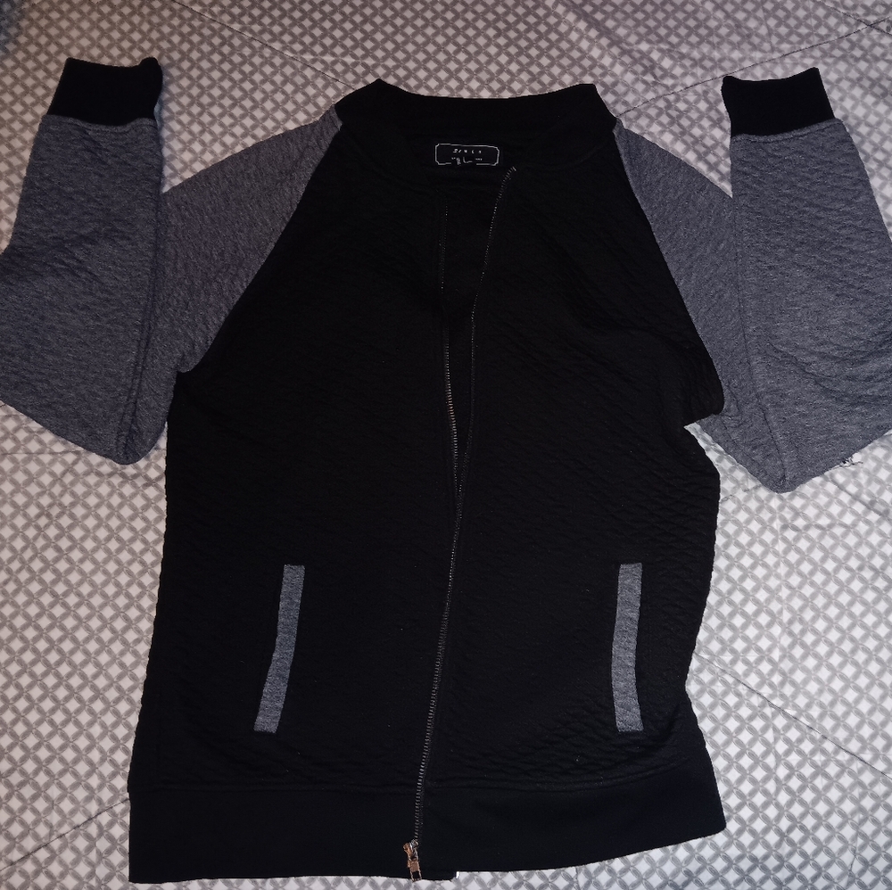 FOREVER 21 QUILTED BOMBER JACKET SIZE S